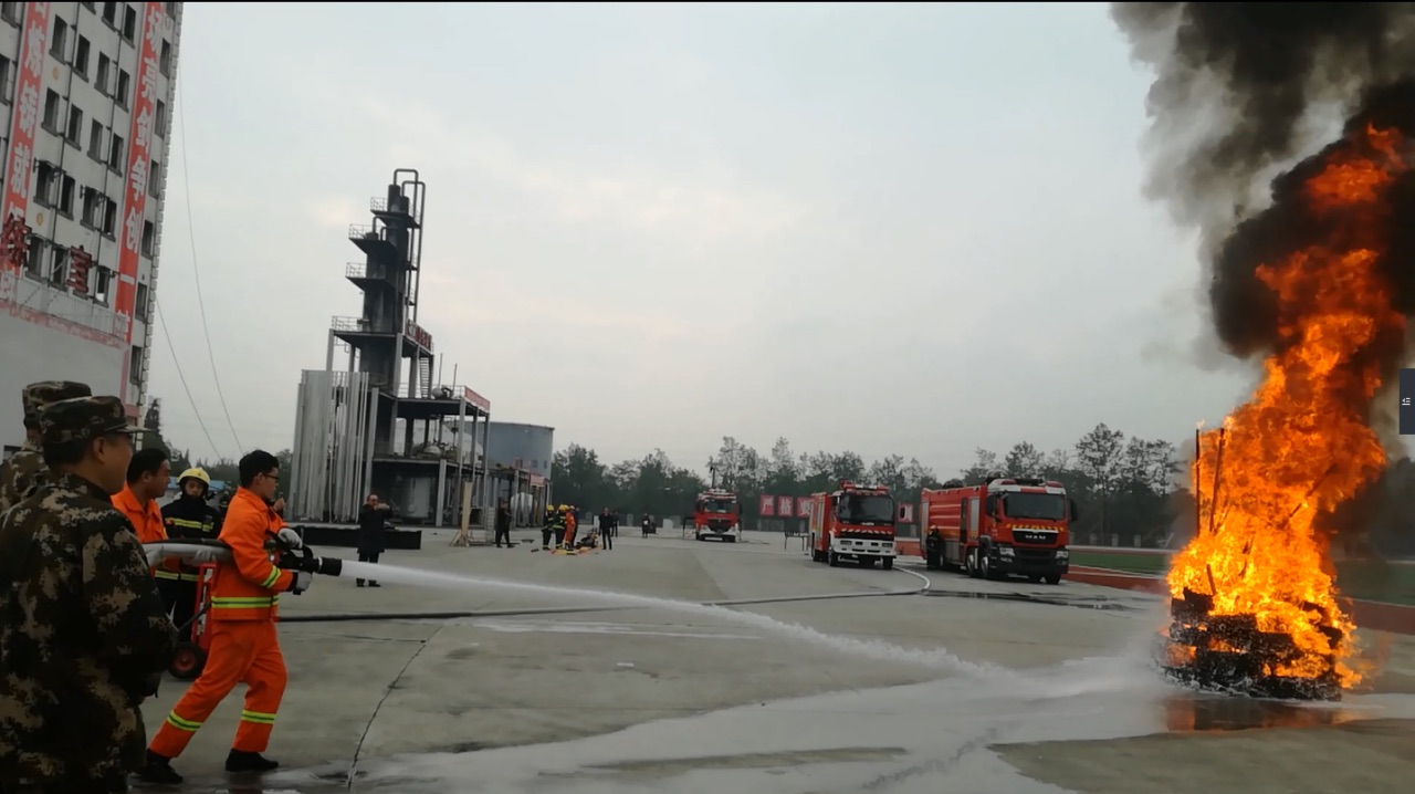 国泰科技第二代超细干粉灭火剂进入公安消防部队灭火使用