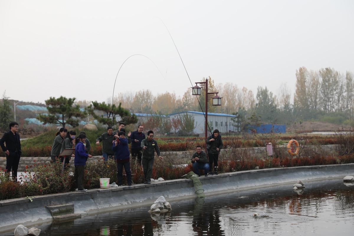 国泰科技组织举办第一届“金黄秋季，渔乐无限” 职工钓鱼比赛
